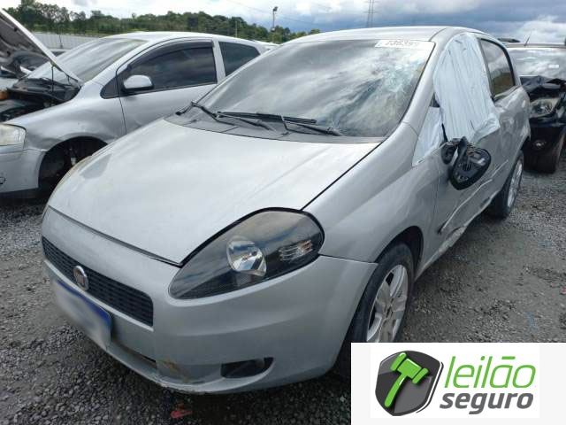 LOTE 015 - FIAT PUNTO ATTRACTIVE 1.4 FIRE