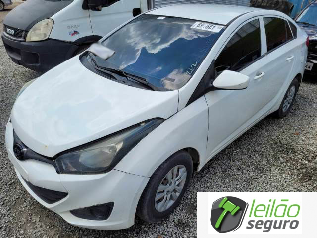 LOTE 019 - HYUNDAI HB20S COMFORT PLUS 1.6 16V CVVT 2014