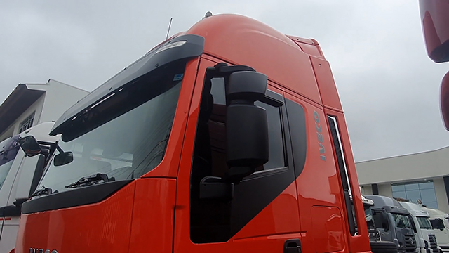 LOTE 009 Iveco Stralis Hi-way 480 6x2 